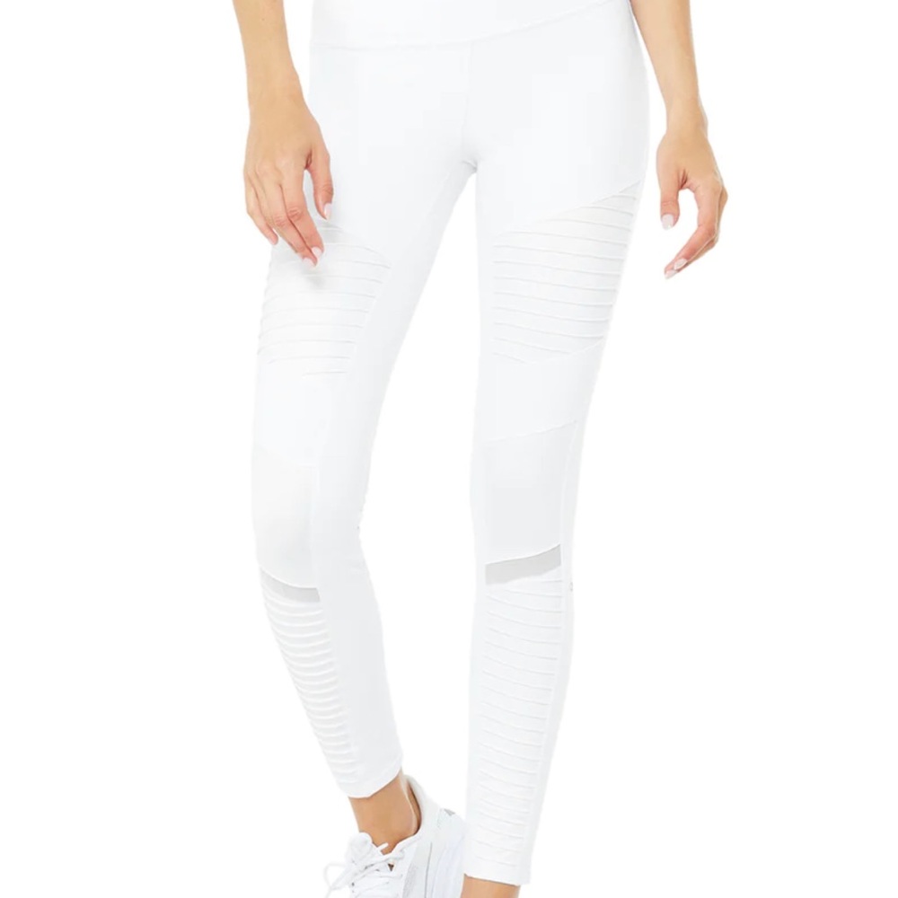 Alo 7/8 High-Waist Moto Legging - size small